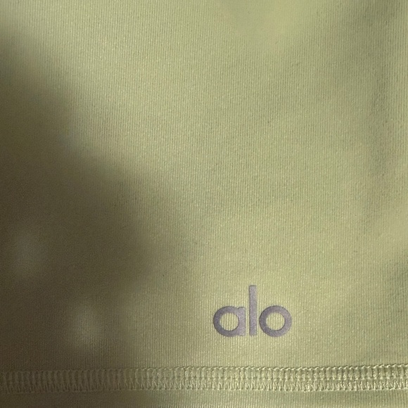 ALO Yoga Women's Light Green Bike Shorts - Picture 3 of 4